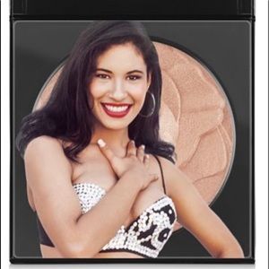 Mac Selena La Reina collection